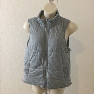 26 International Outdoor Collection gray full zip vest Woman’s Large